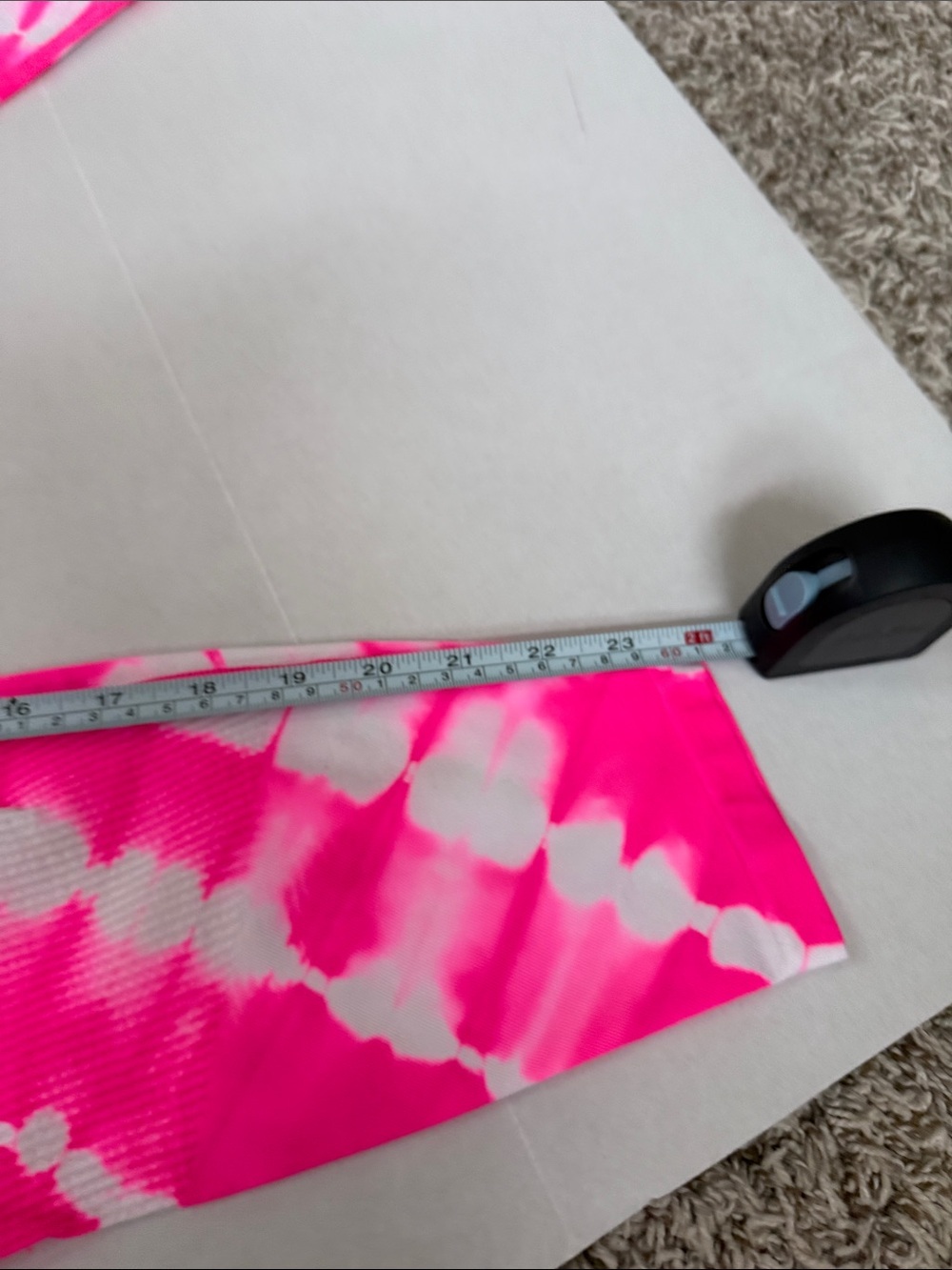 PINK Victorias Secret Seamless Leggings Tie Dye Pink and White size W Large - Picture 13 of 15
